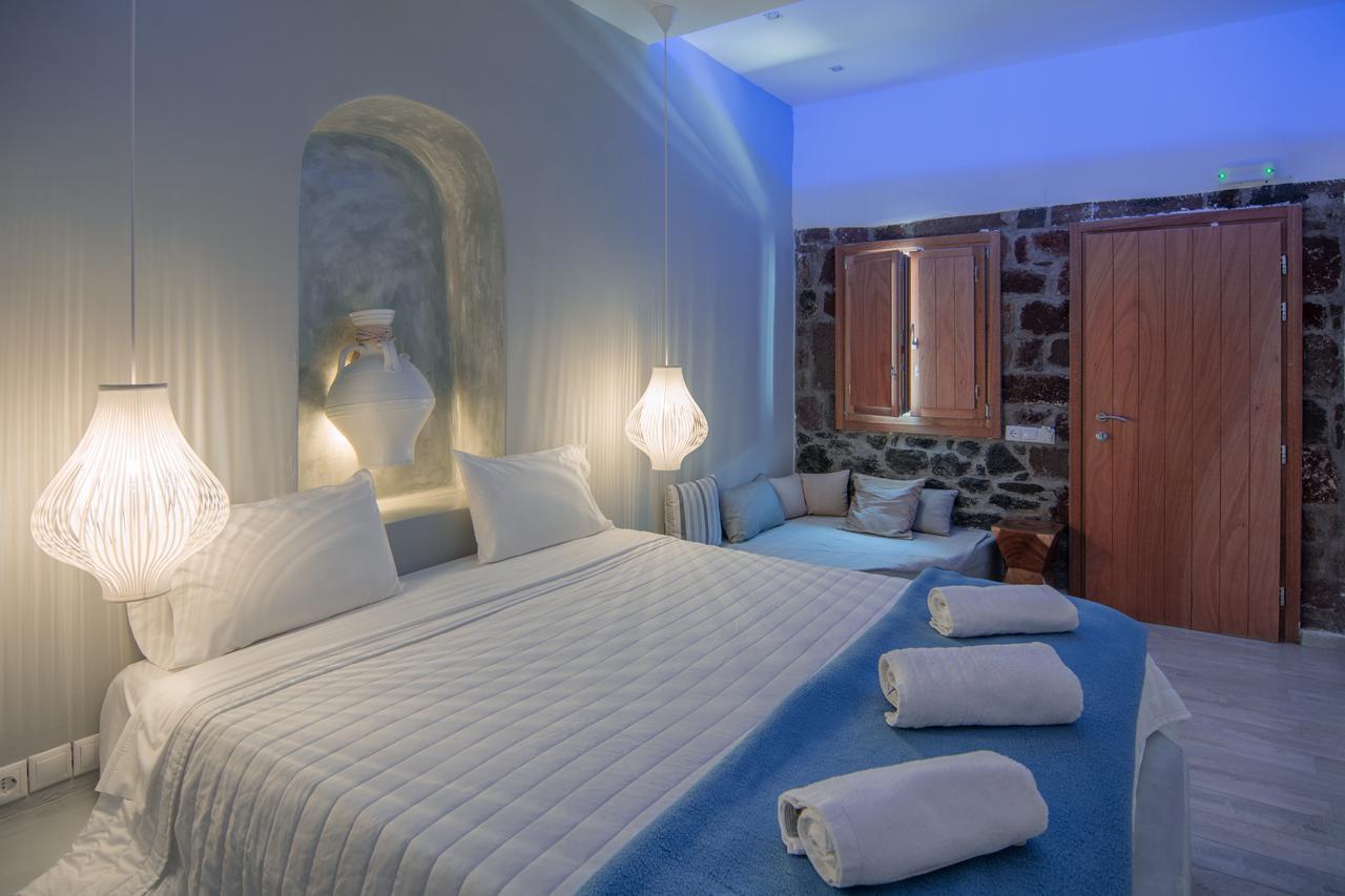 Loucas On The Cliff Hotell Fira  Eksteriør bilde