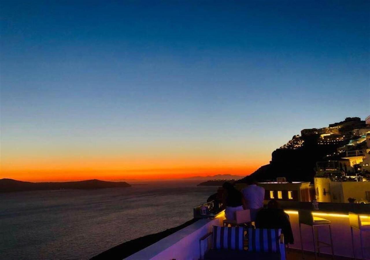 Loucas On The Cliff Hotell Fira  Eksteriør bilde